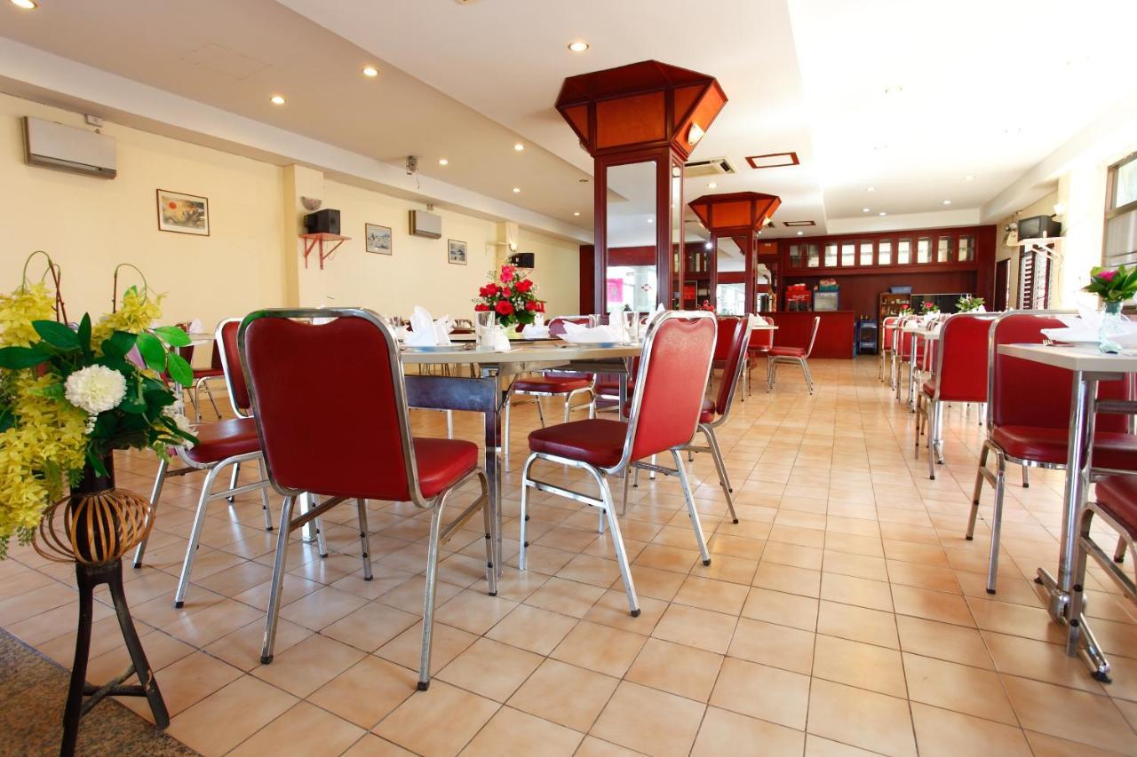 Chumphon Palace Hotel Extérieur photo